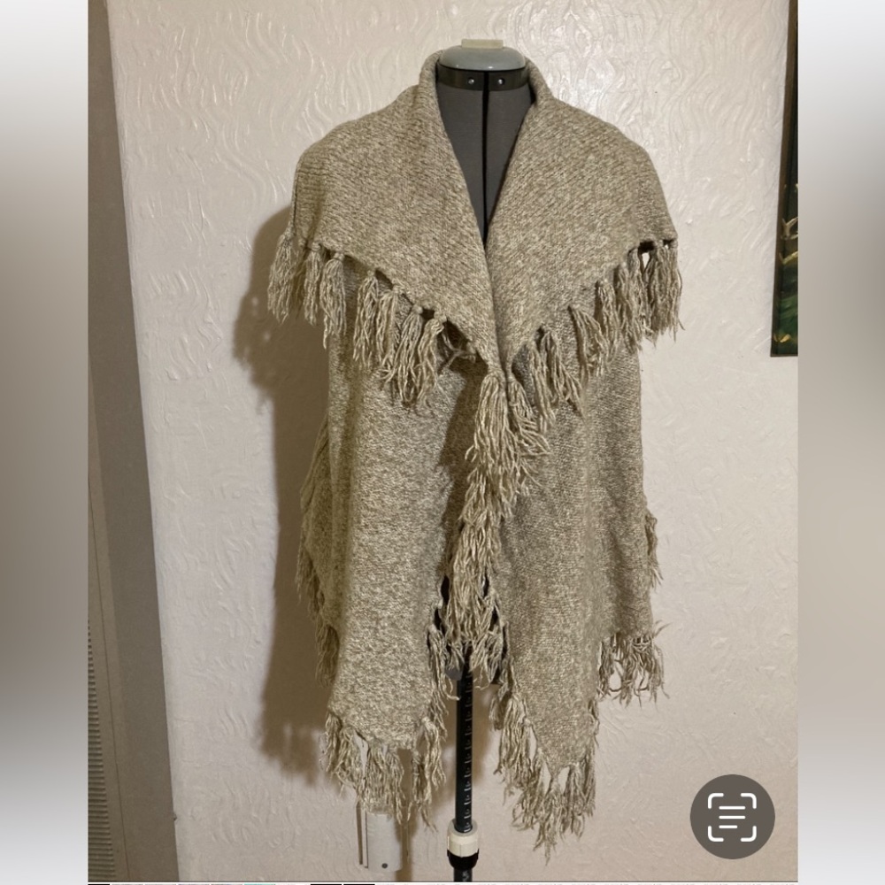 Kensie sleeveless fringe cream/tan knit cardigan size M - Picture 1 of 10